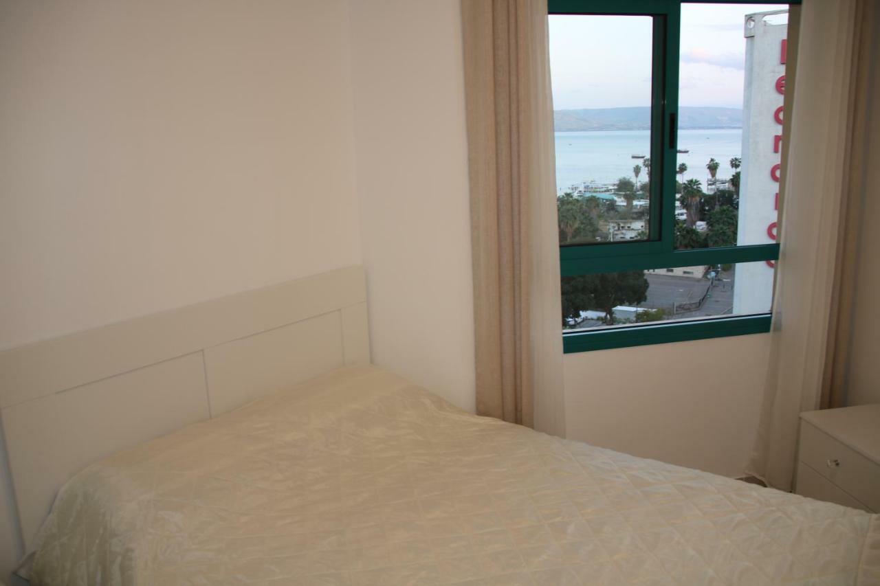 Tiberias Apartment Bagian luar foto